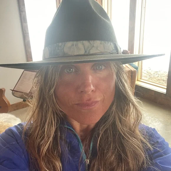 HAMPUI hats Lucy in the Sky felt wool hat medium - Picture 7 of 8